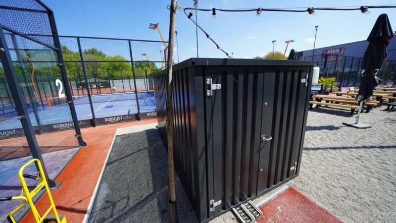 Shipping Container Bar 4×2 Meters Black Ral 9005 - Image 6
